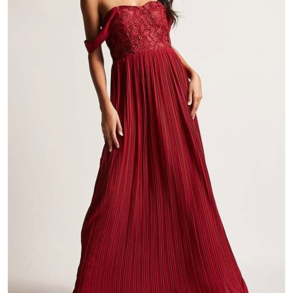 🌹 Gorgeous Burgundy Bridesmaid Dress - Picture 1 of 3